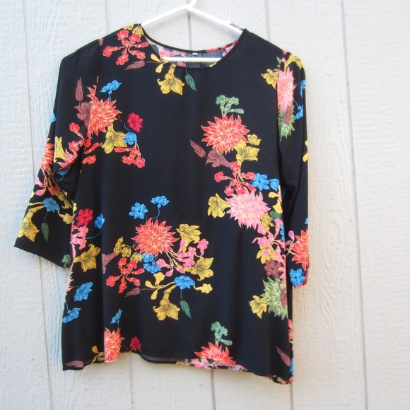 Womens Tops Plus size 2XL Black Red Floral Flowers Popover 3/4 sleeves Whimsigot - Picture 1 of 15